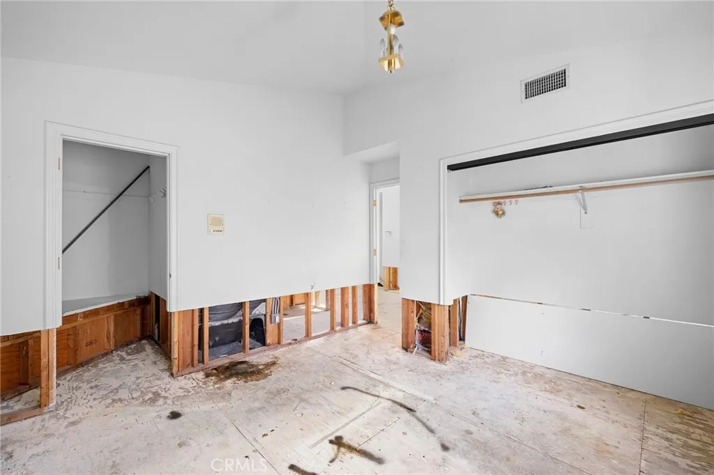 3323 Barnes Circle, Glendale, California 91208 home-pic-39